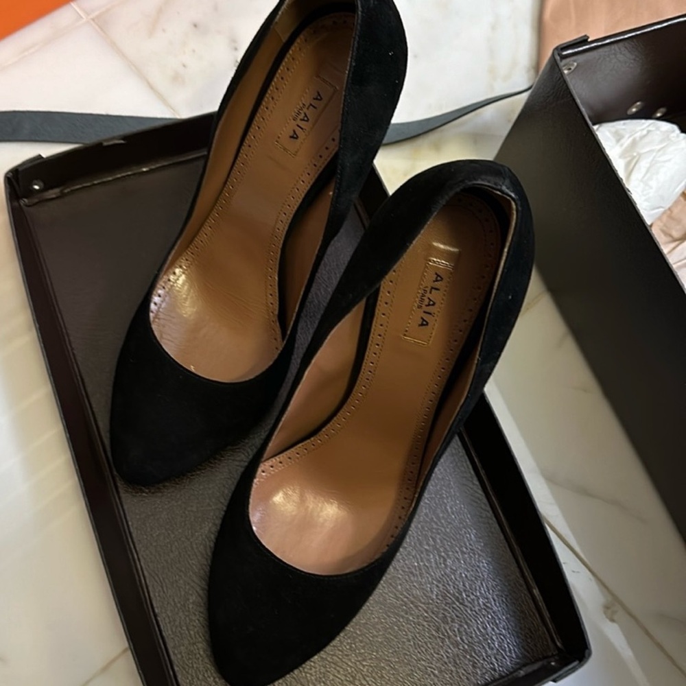 Available in BLACK!  See new listing!  Alaia Suede Pumps!